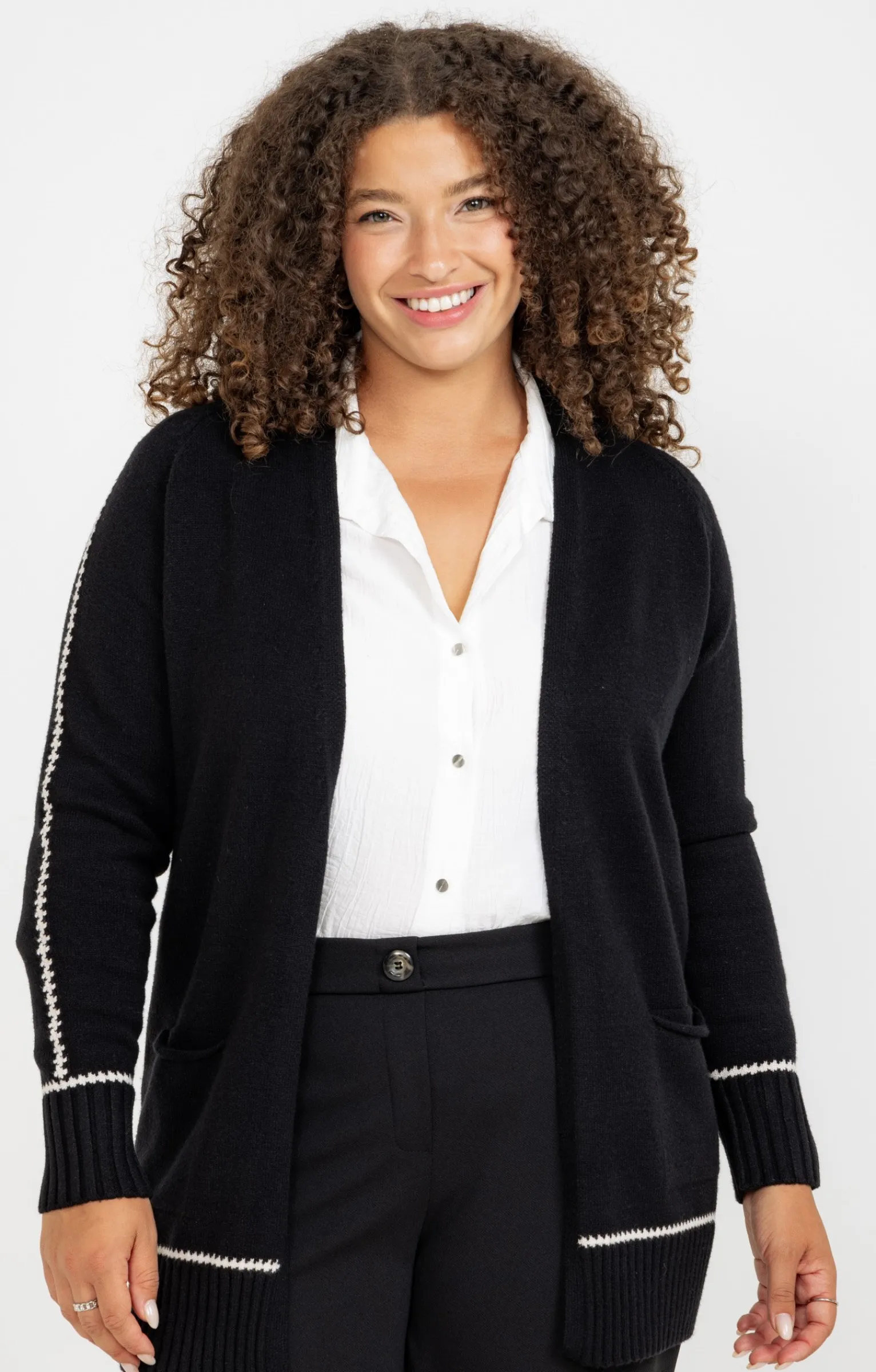Toscane Boutique Pulls & Cardigans|Cardigan avec détail contrasté NOIR