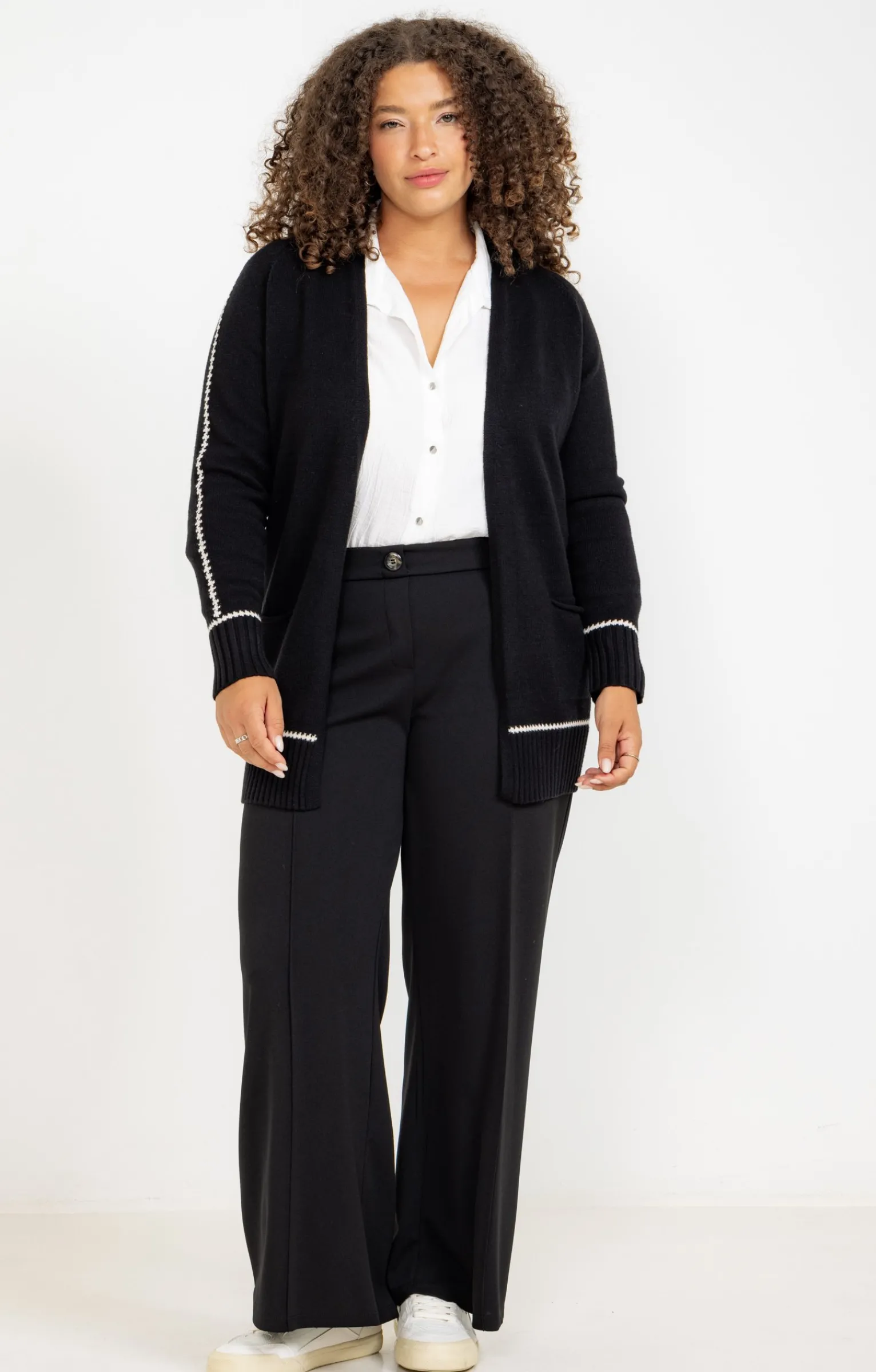 Toscane Boutique Pulls & Cardigans|Cardigan avec détail contrasté NOIR