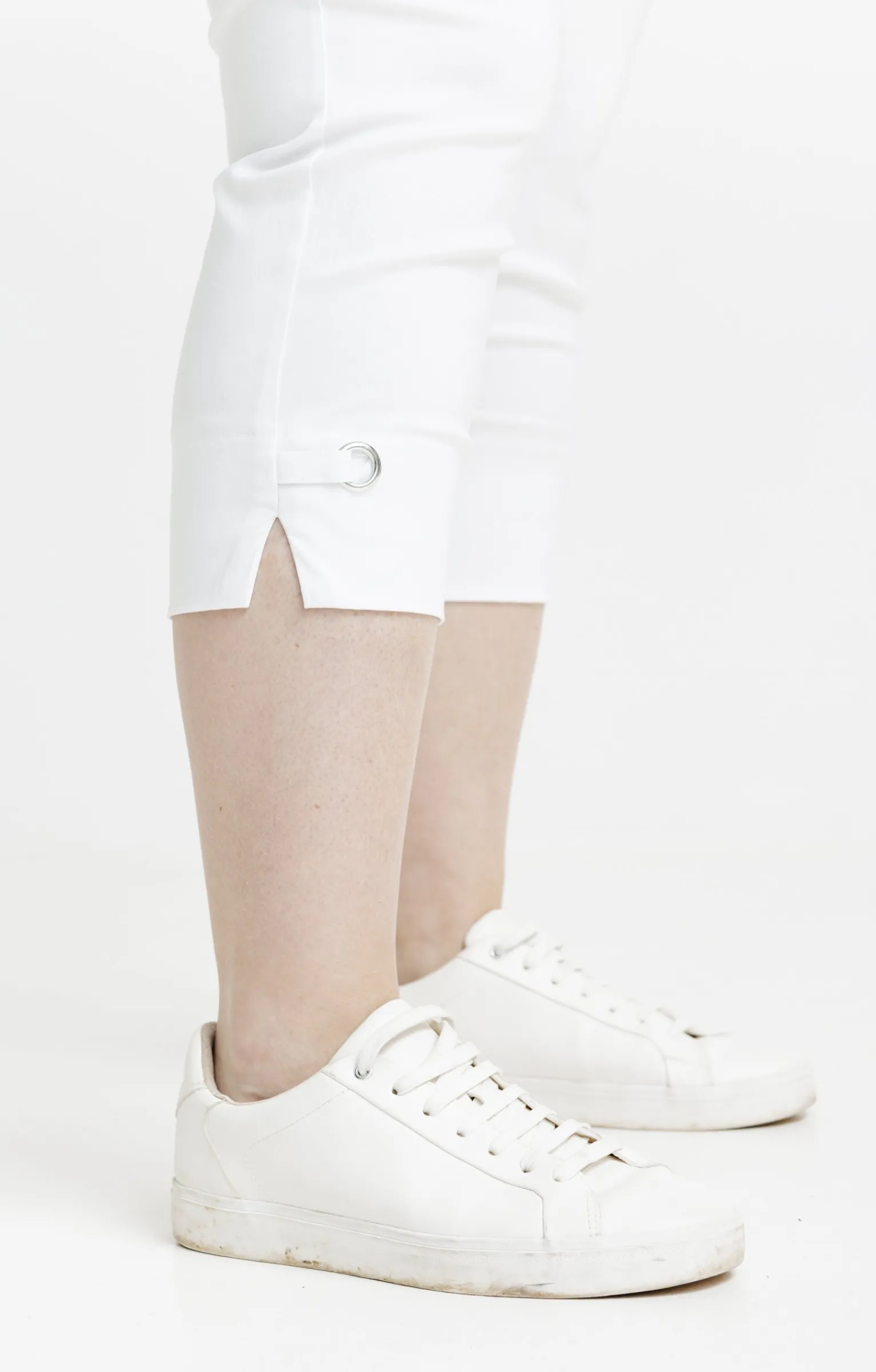 Toscane Boutique Pantalons|Pantacourt avec oeillet en bas de jambe BLANC