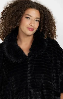 Toscane Boutique Accessoires|Poncho doux fausse fourrure NOIR