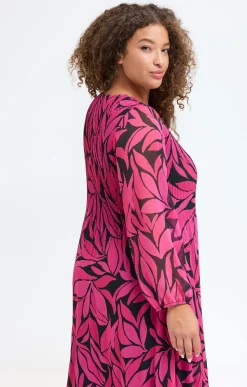 Toscane Boutique Robes|Robe imprimée plissée et collier NOIR