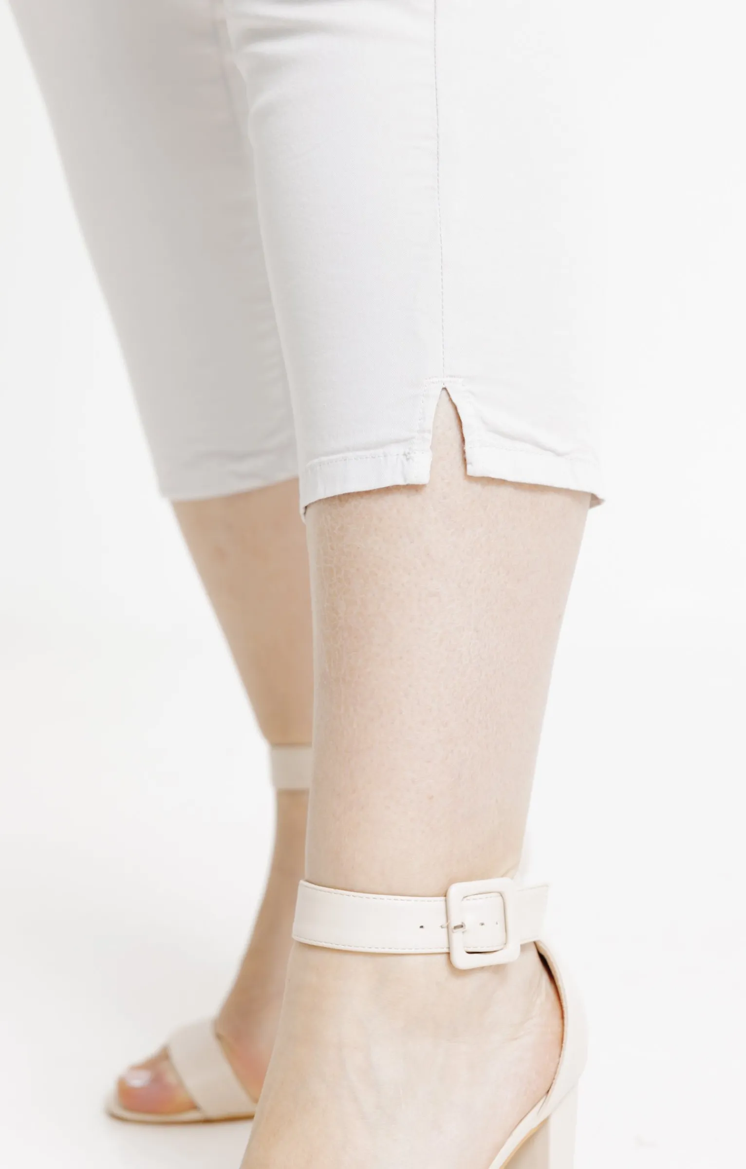 Toscane Boutique Pantalons|Tregging court détail rivet AVOINE