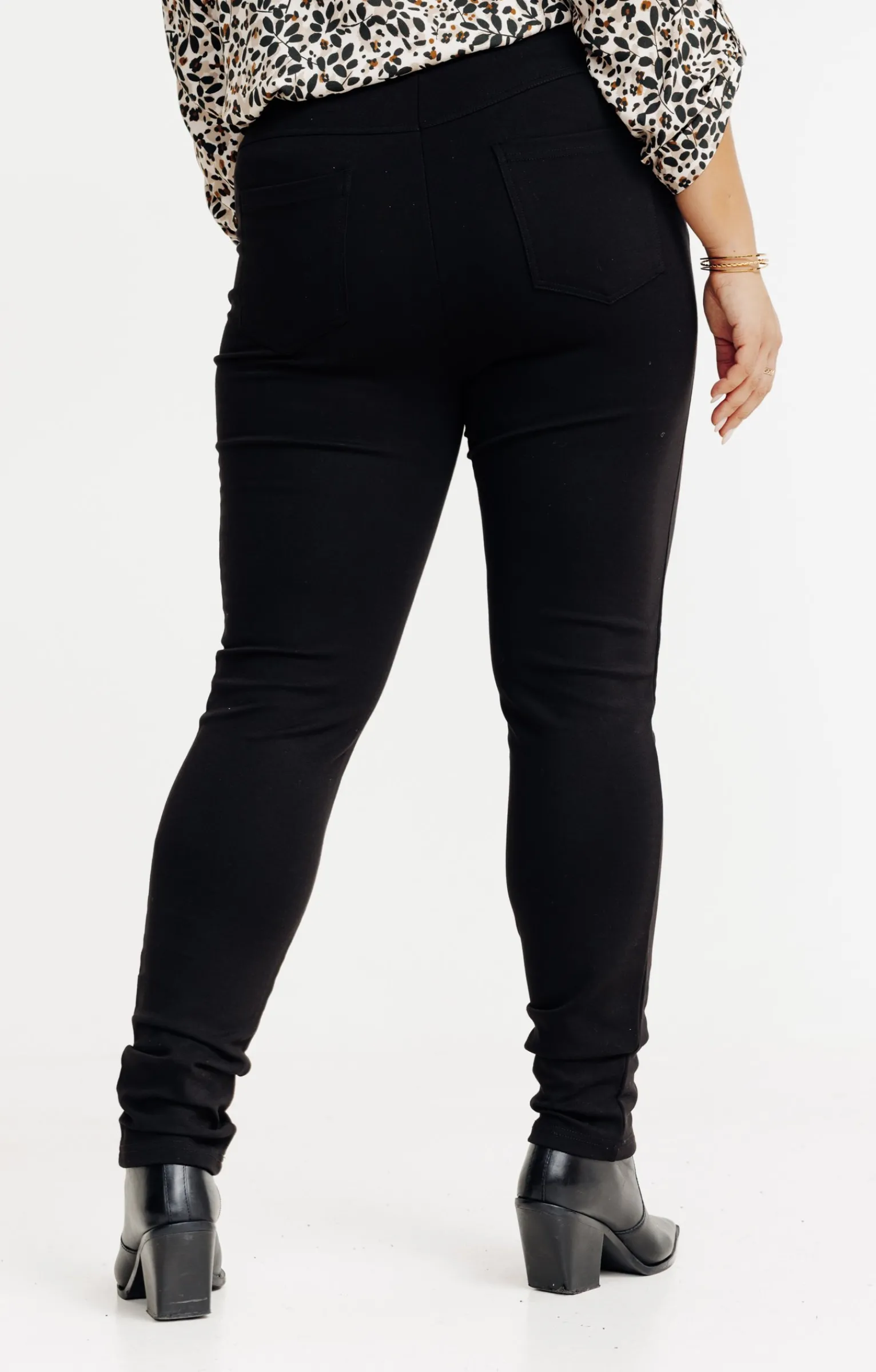 Toscane Boutique Pantalons|Tregging maille à boutons NOIR