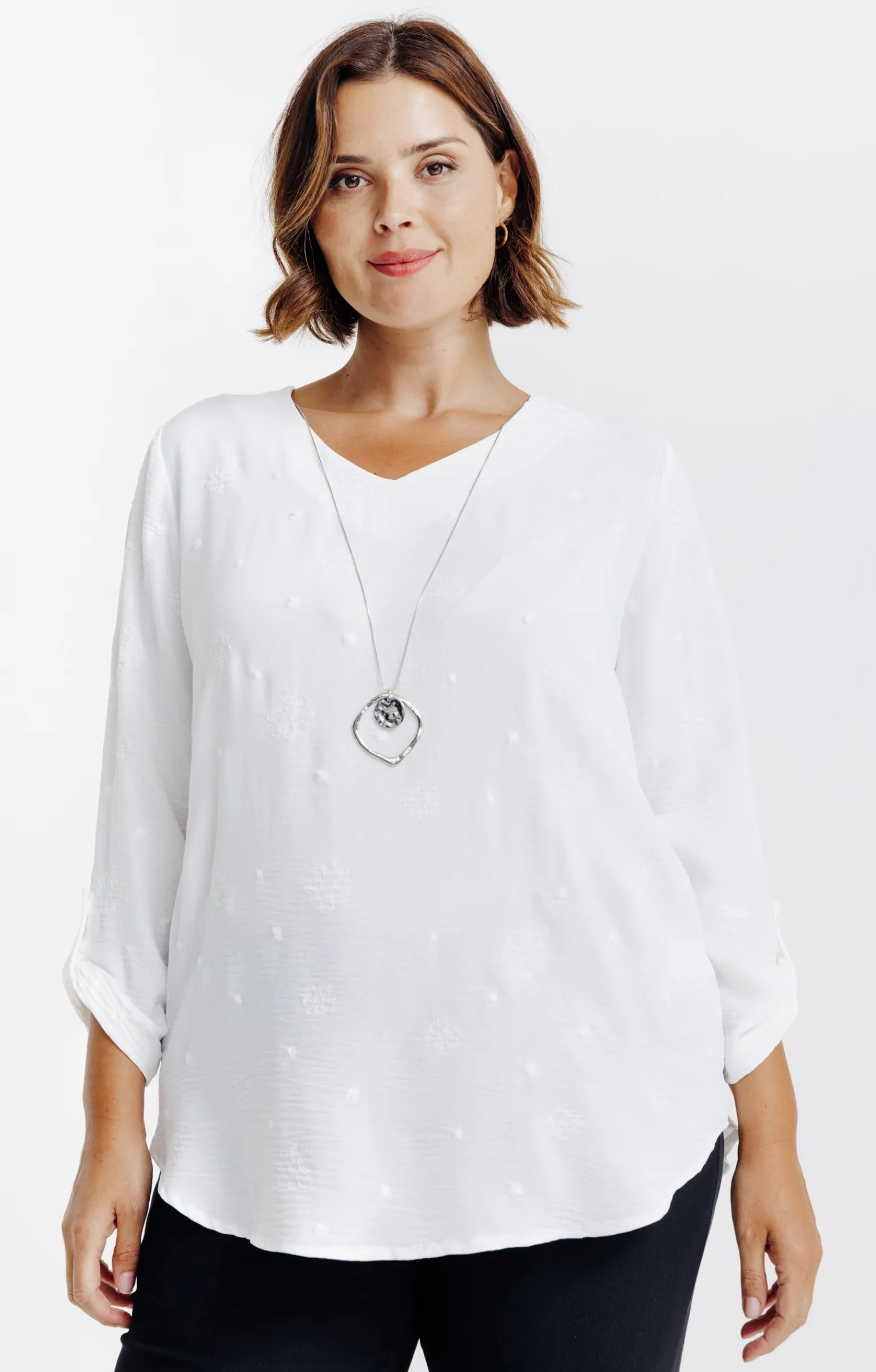 Toscane Boutique Chemisiers & Tuniques|Tunique avec fleurs brodées et collier ECRU